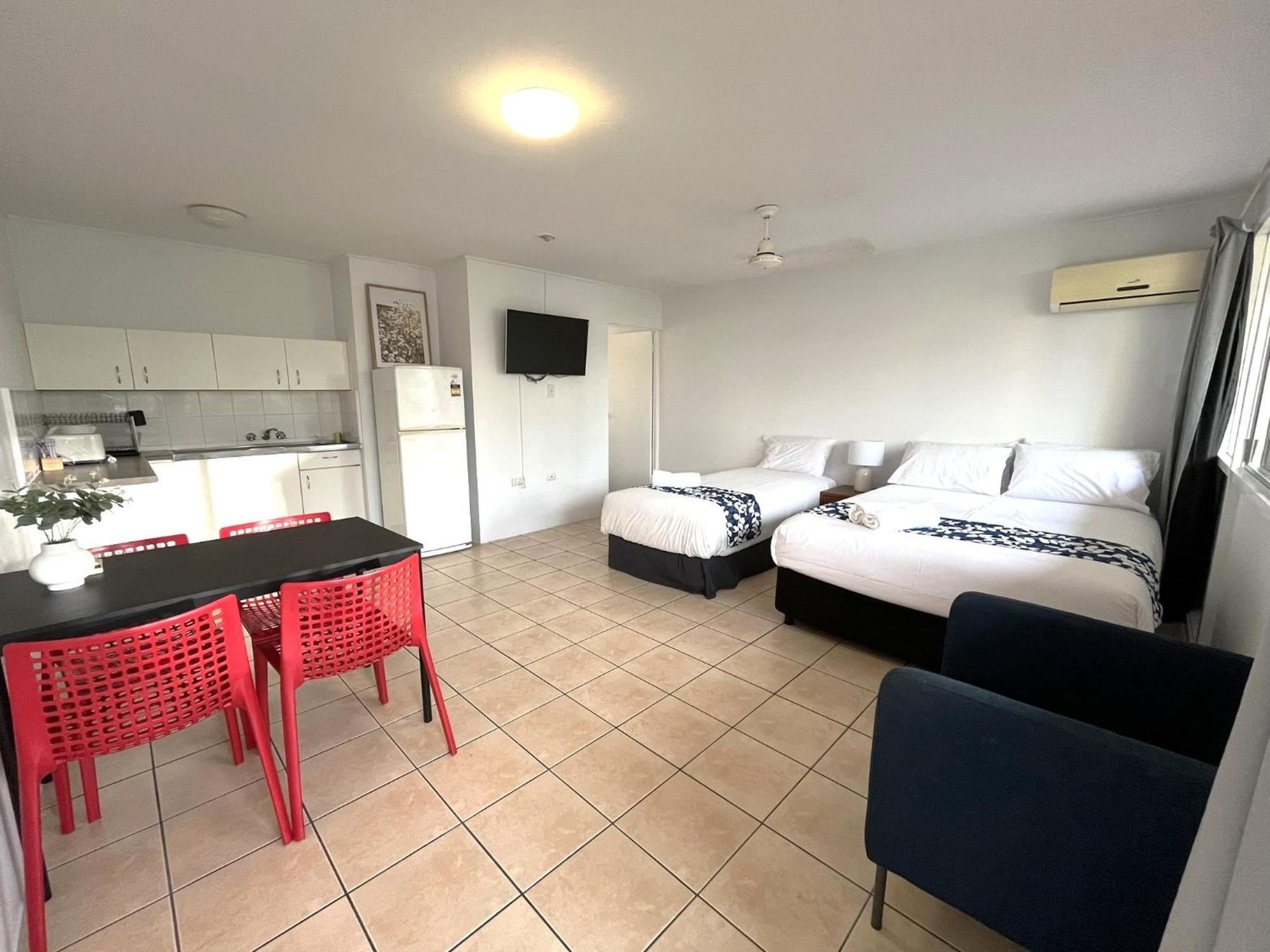 Browns Broadbeach Gold Coast Exterior photo