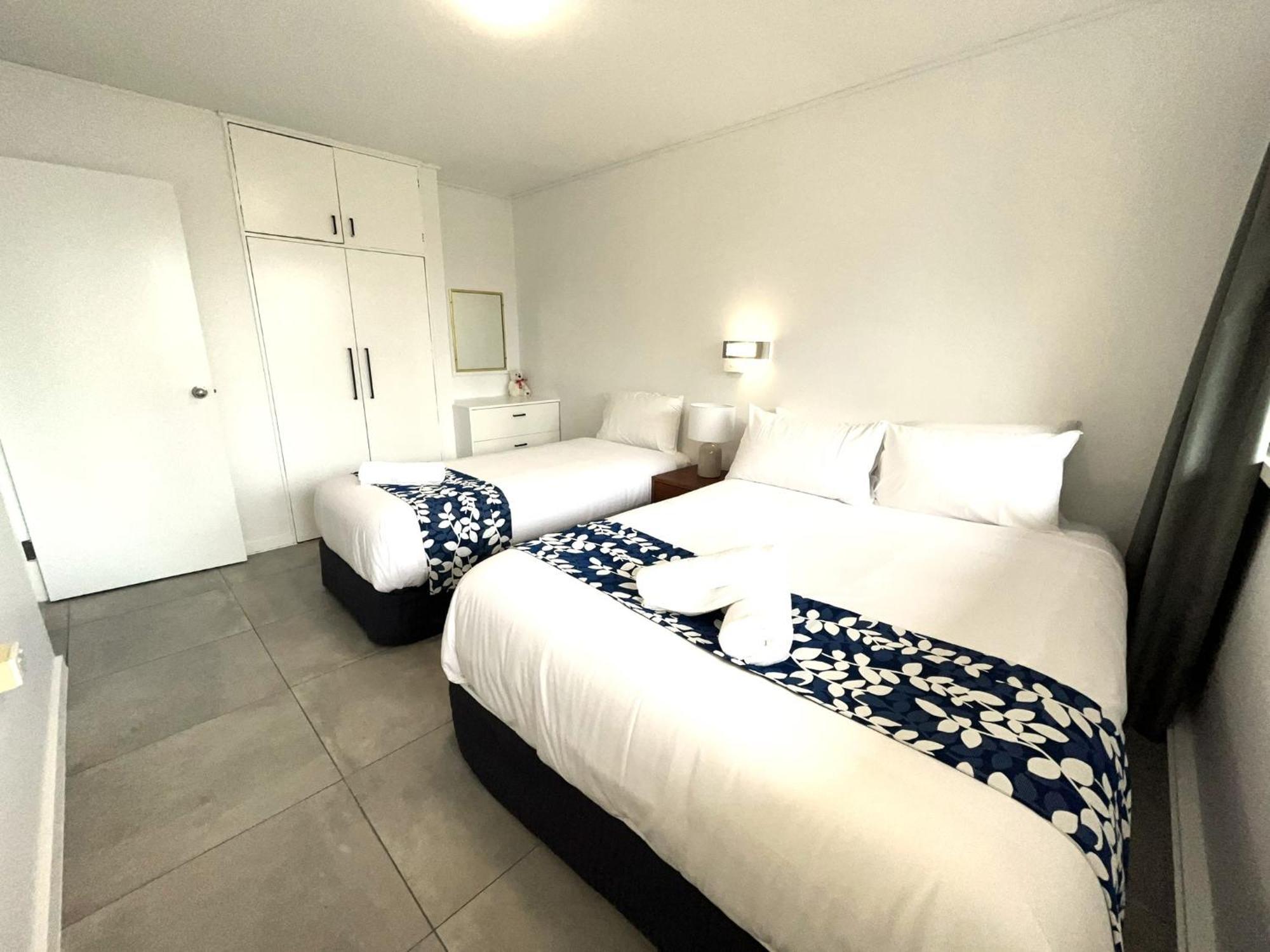 Browns Broadbeach Gold Coast Exterior photo