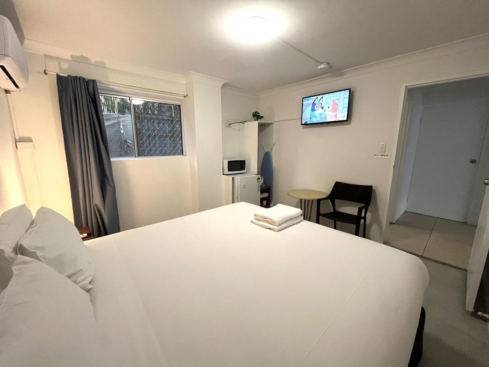 Browns Broadbeach Gold Coast Exterior photo
