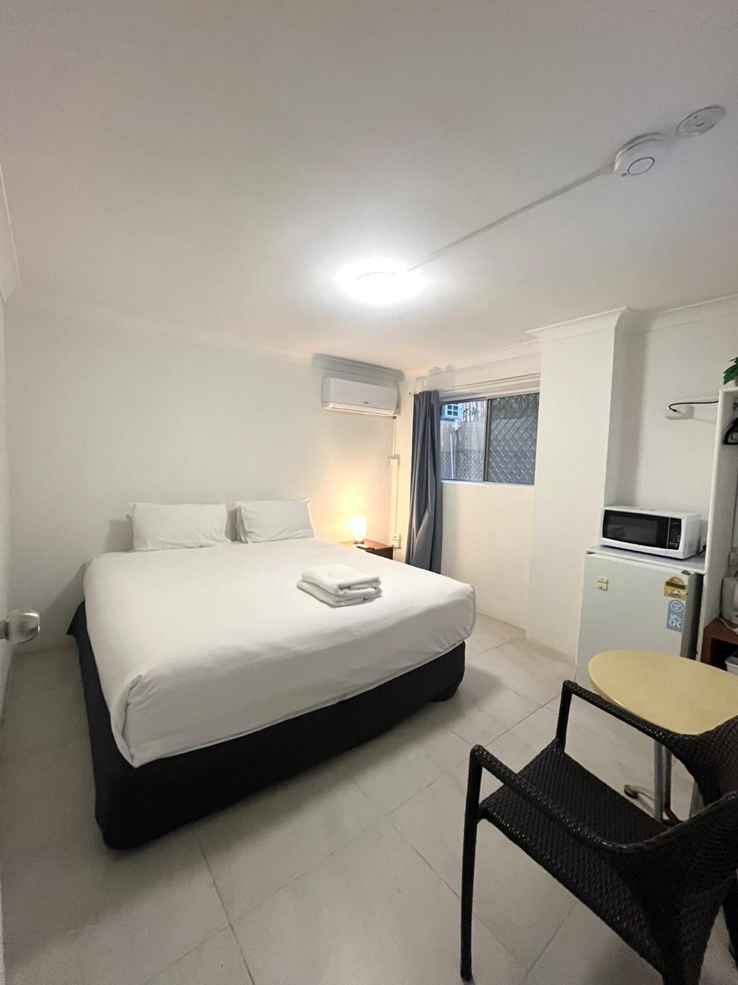 Browns Broadbeach Gold Coast Exterior photo
